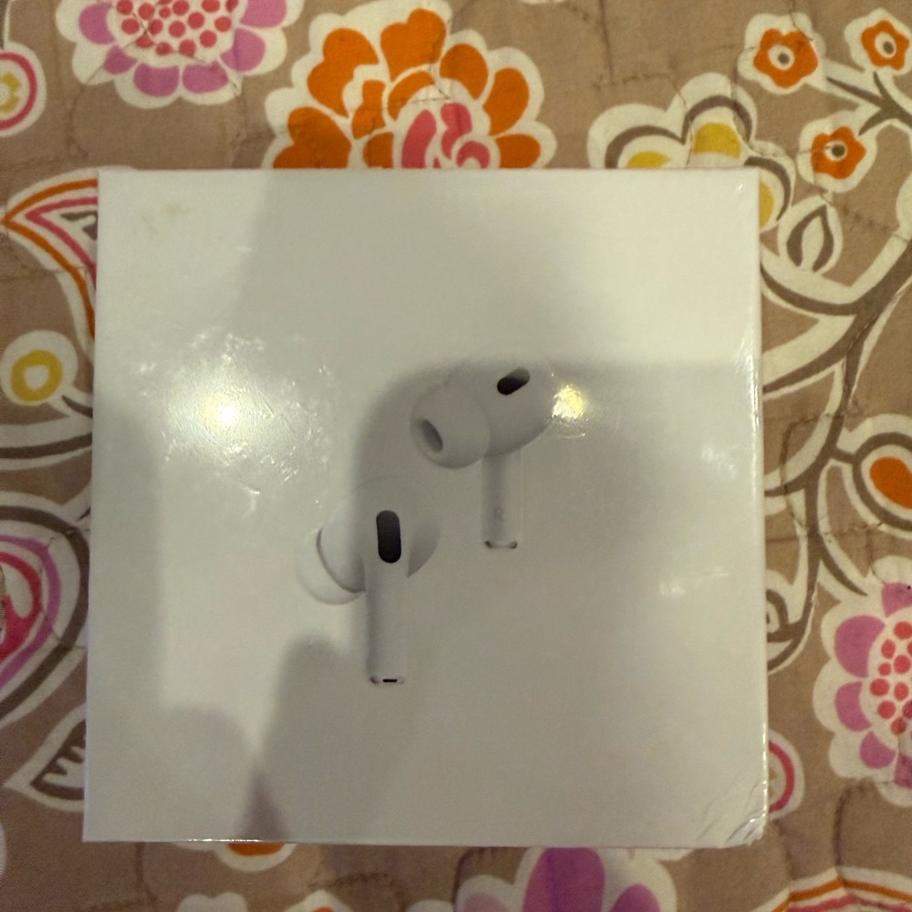 Apple AirPods Pro (2nd Generation) with apple care
